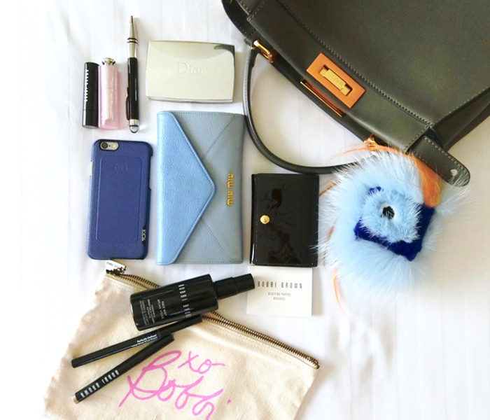 What's In My Bag? - Stilettoes Diva