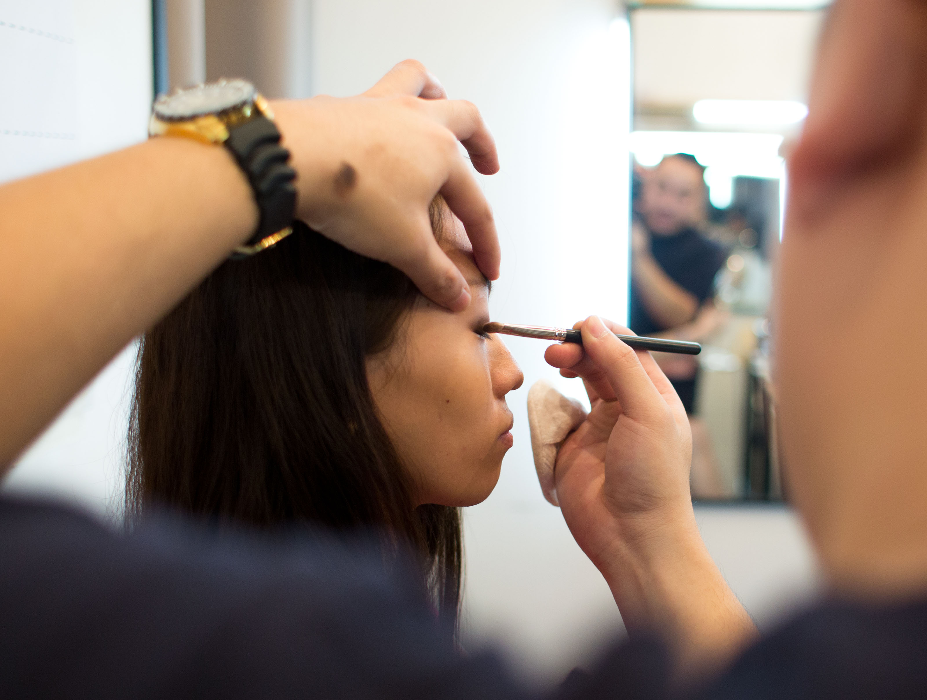 Kenny Doing Makeup