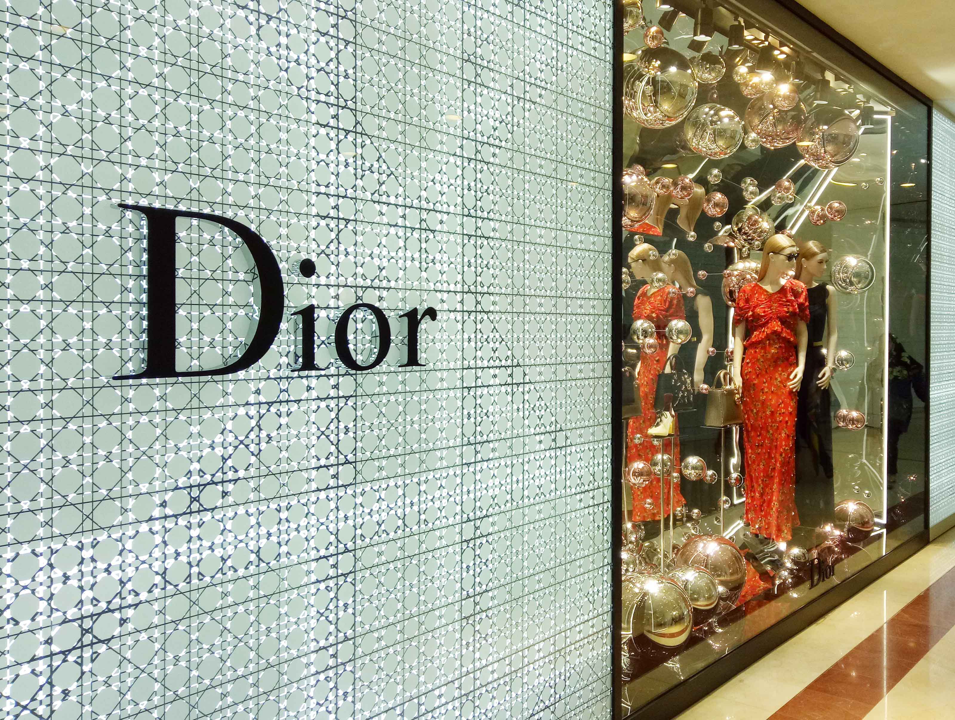 Dior KLCC Window Display