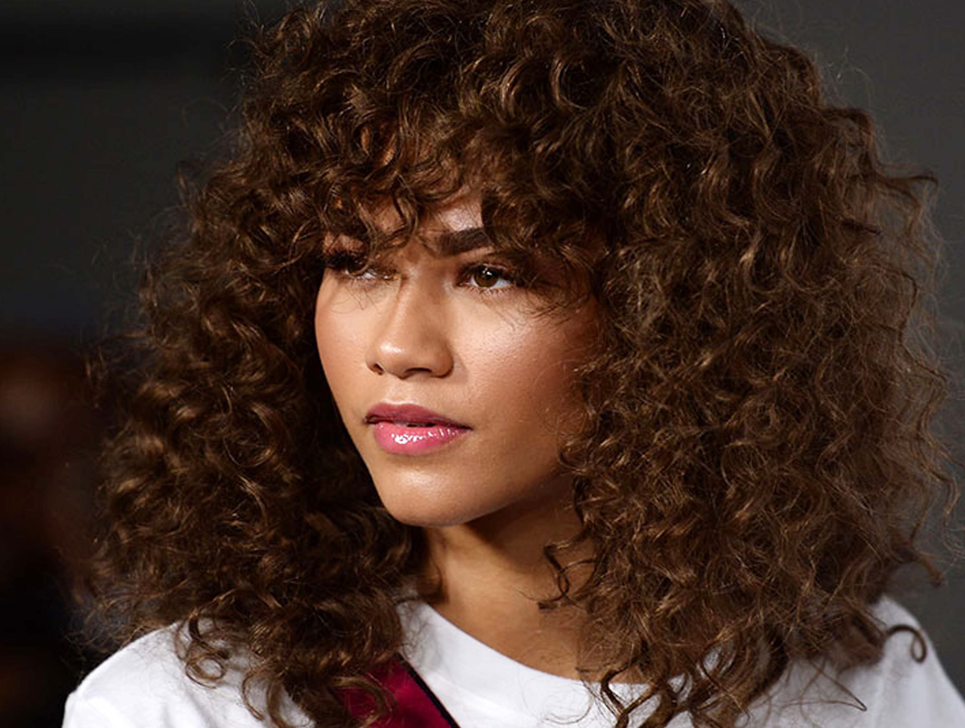 Tips To Care For Curly Hair